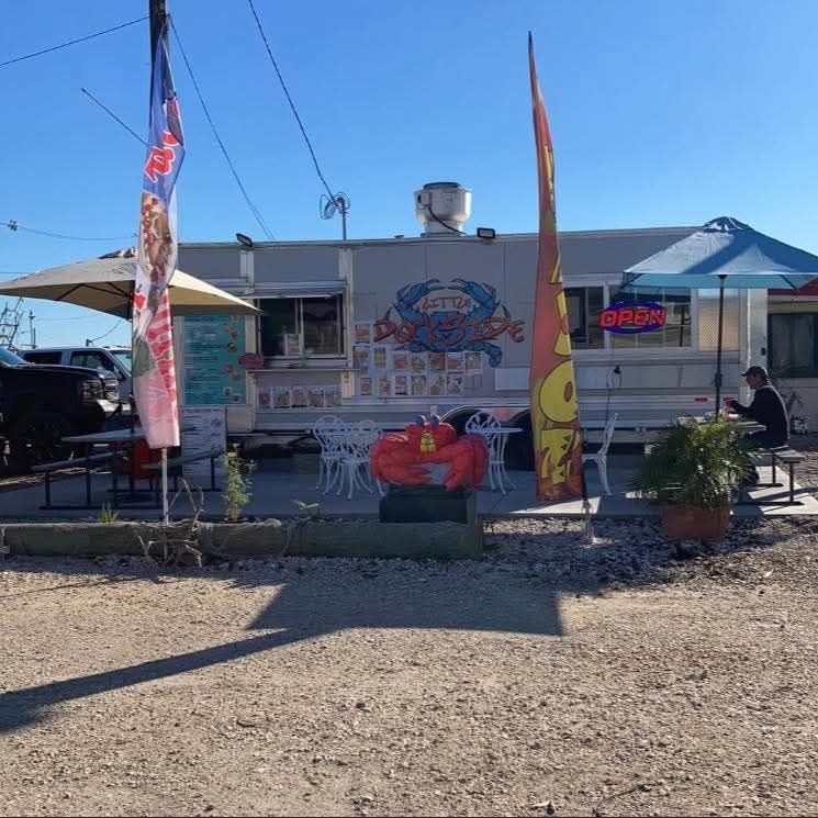Little Dockside food trailer at 609 Ethel St Port Lavaca TX